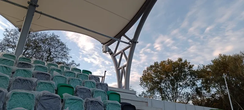 Stadion Starachowice — konstrukcja membranowa zadaszenia trybun